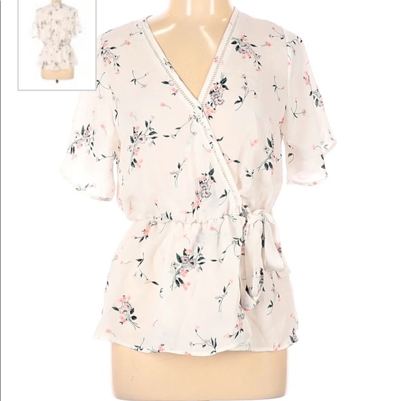 Floral short sleeve blouse - Picture 2 of 4